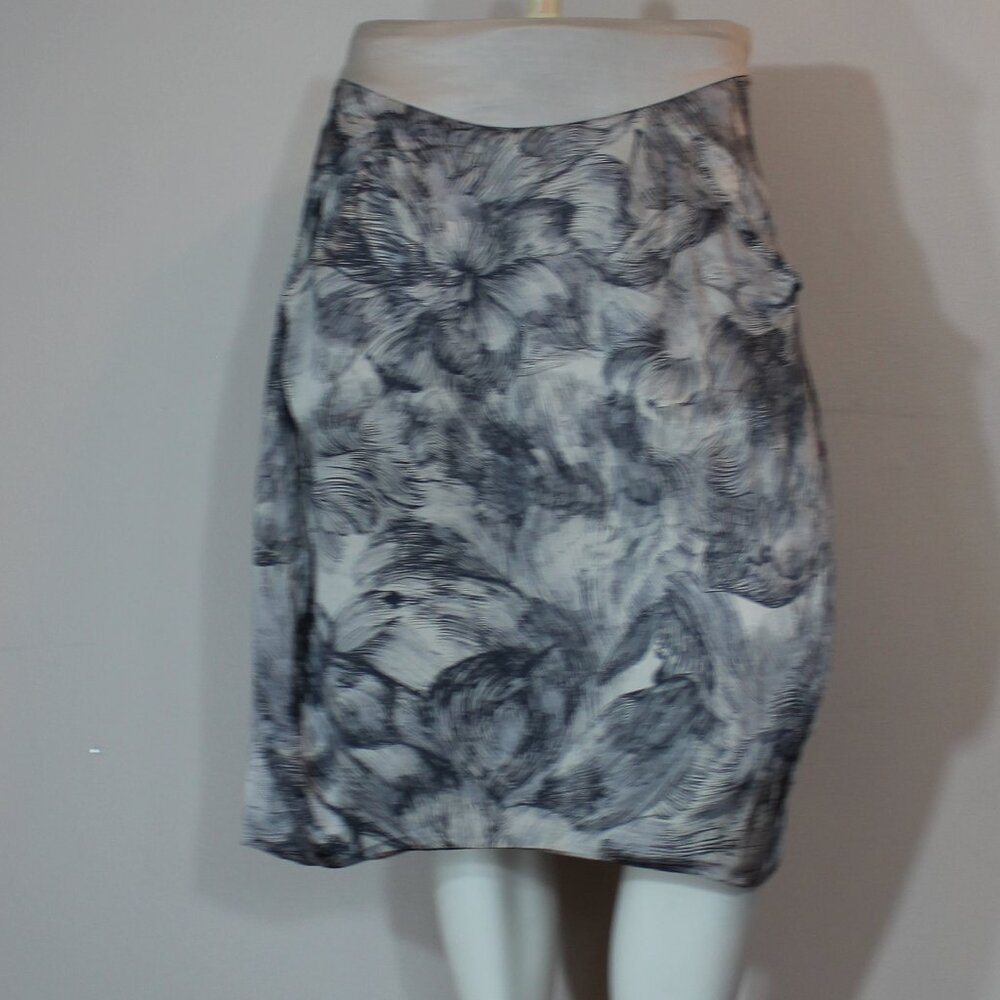 Diesel silk beige gray  floral Black Gold knee length skirt  lined size 30/large